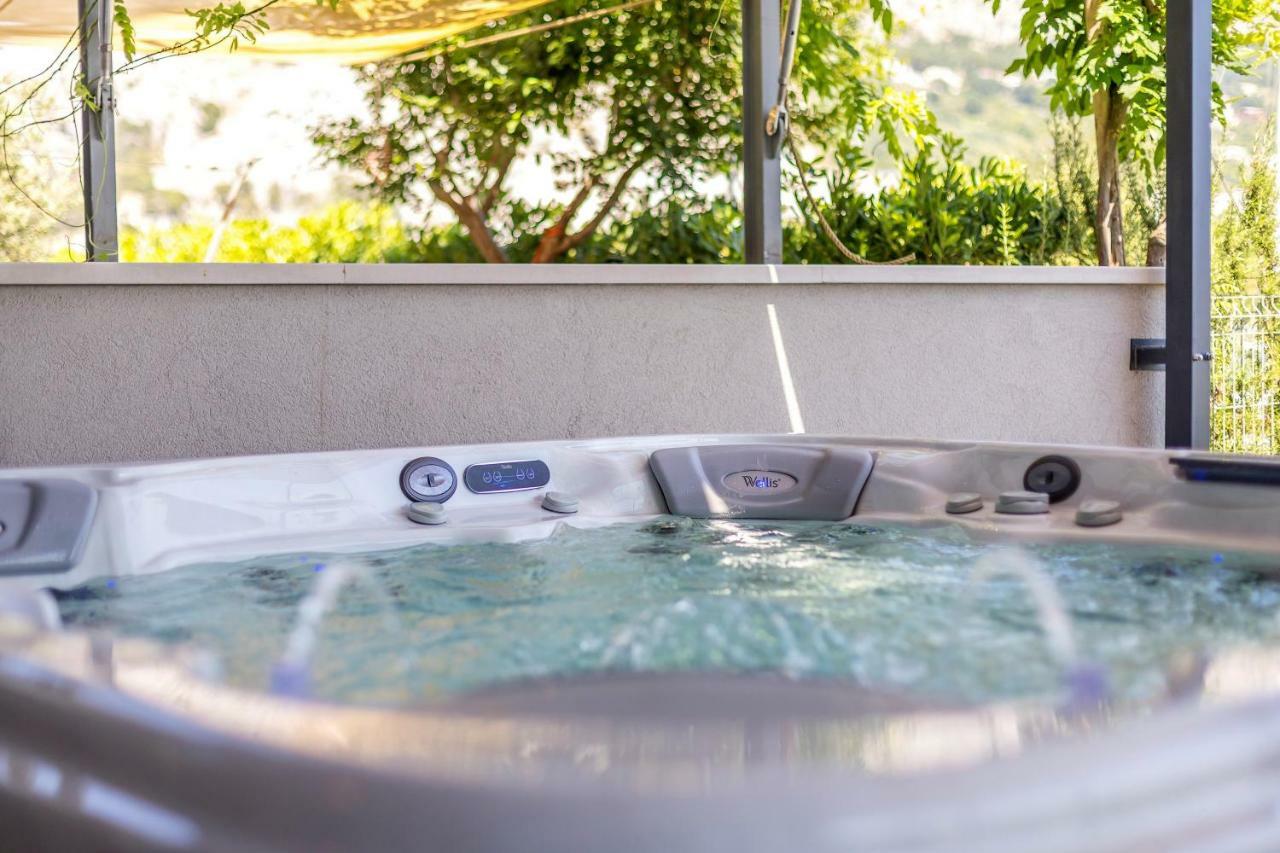 Apartment Luxury With Hot Tub Omis