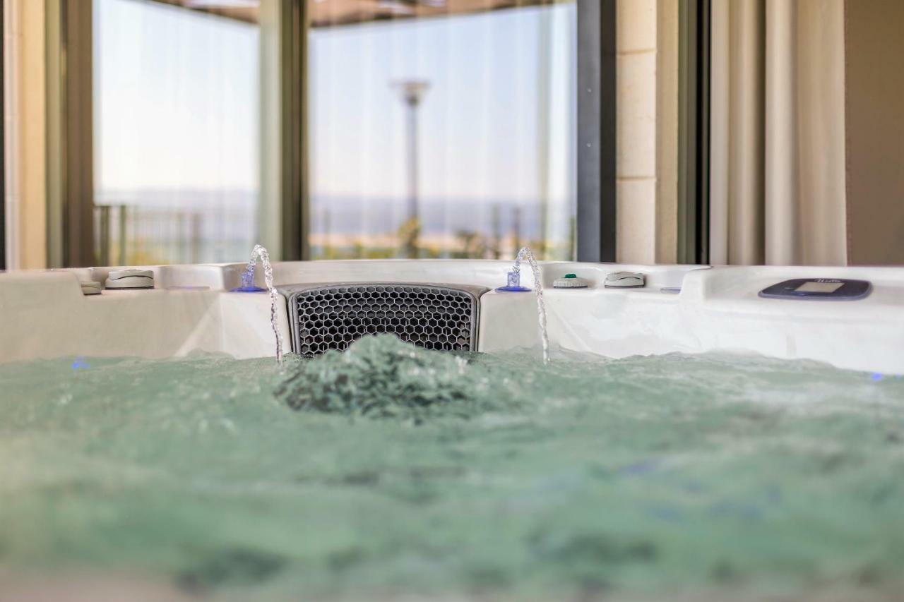 Luxury With Hot Tub * Omis