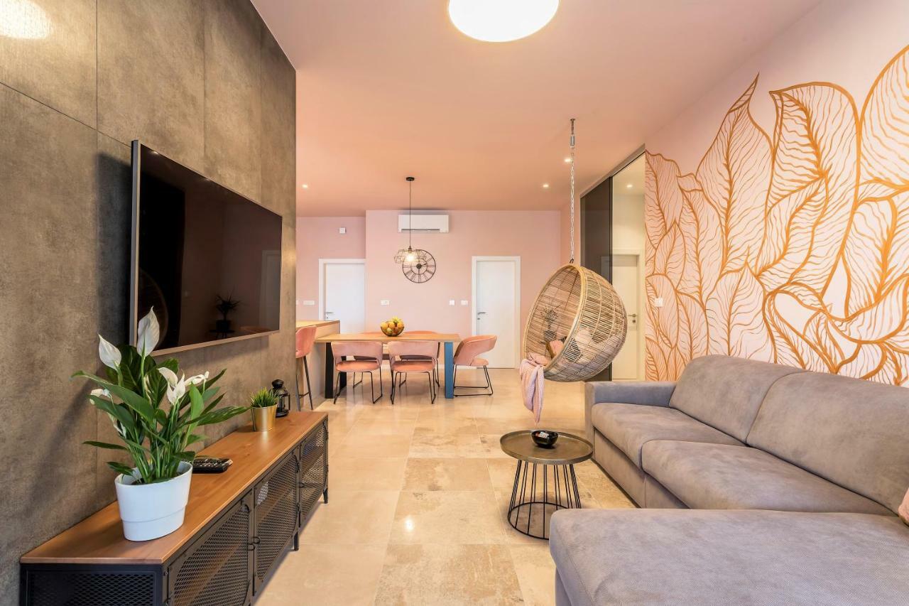 Apartment Luxury With Hot Tub Omis